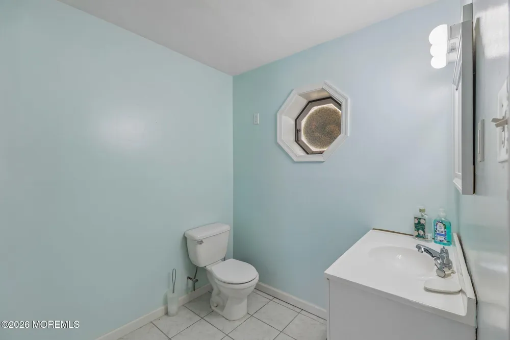 301 W 18th Street Ship Bottom, NJ 08008