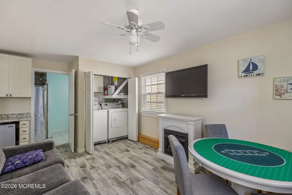 301 W 18th Street Ship Bottom, NJ 08008