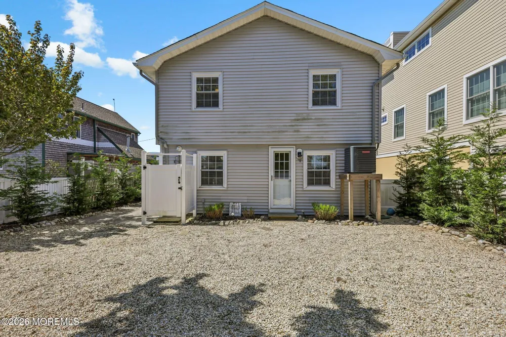 301 W 18th Street Ship Bottom, NJ 08008