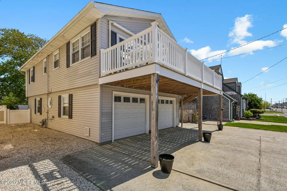 301 W 18th Street Ship Bottom, NJ 08008
