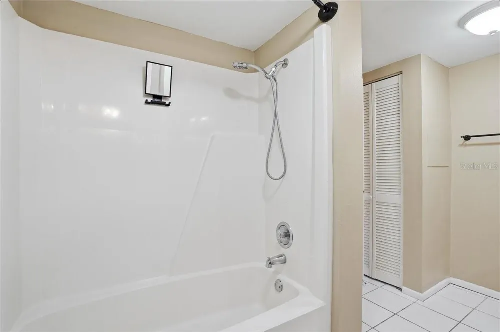 3700 S OSPREY AVENUE #115 Sarasota, FL 34239