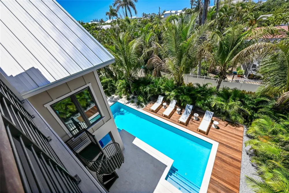 513 BAY BOULEVARD Anna Maria, FL 34216
