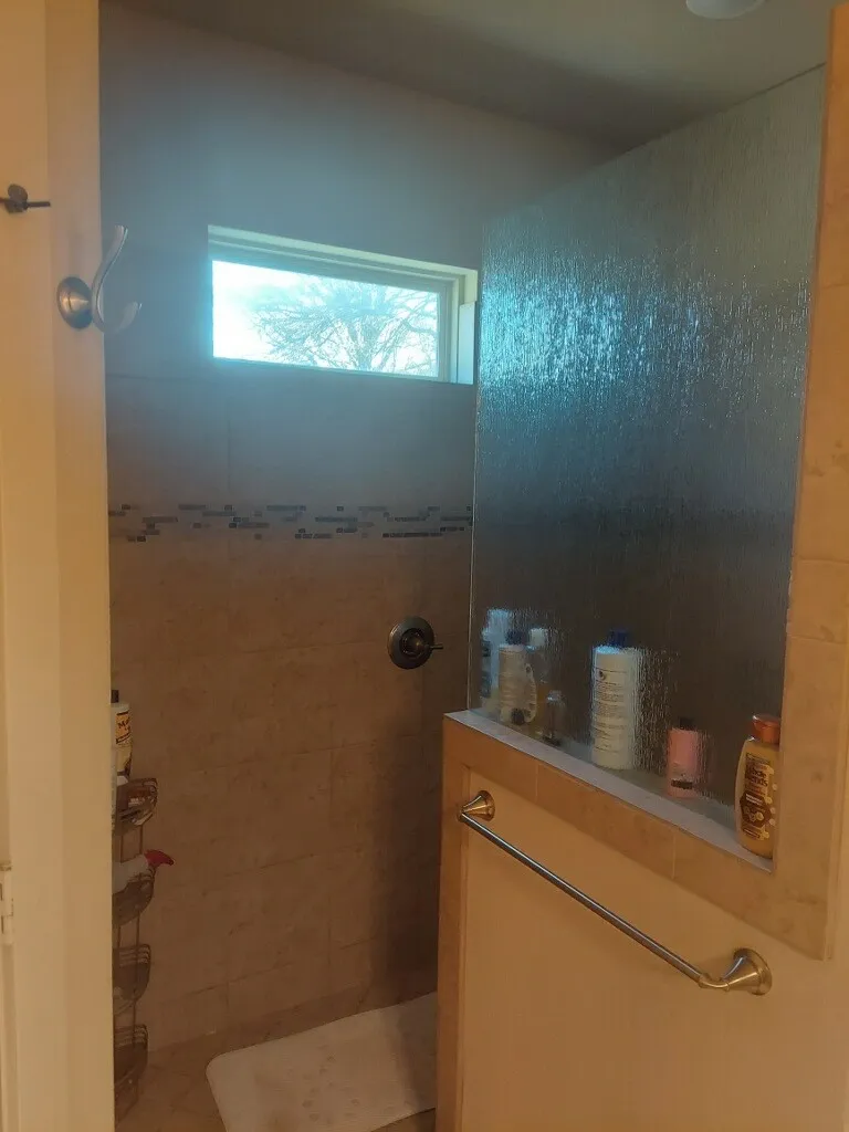 224 CR 290 Collinsville, TX 76233