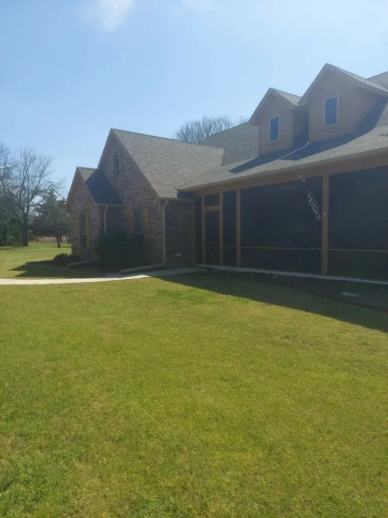 224 CR 290 Collinsville, TX 76233