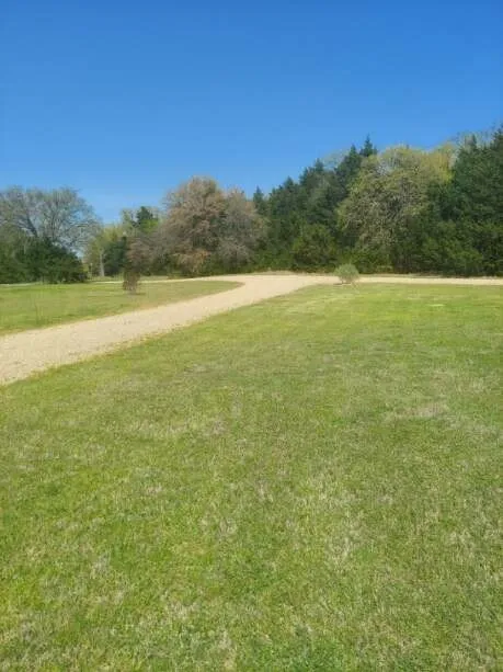 224 CR 290 Collinsville, TX 76233