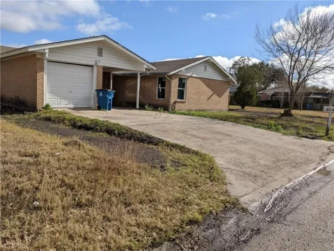 124 Redwood Drive