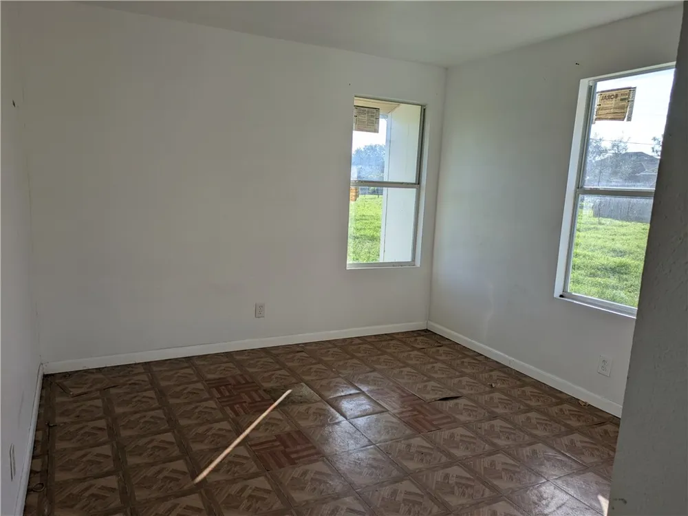 124 Redwood Drive Mathis, TX 78368