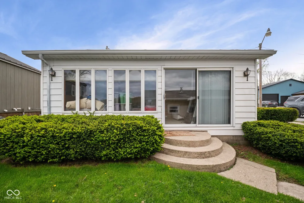 5347 E Blue Bell Court Monticello, IN 47960