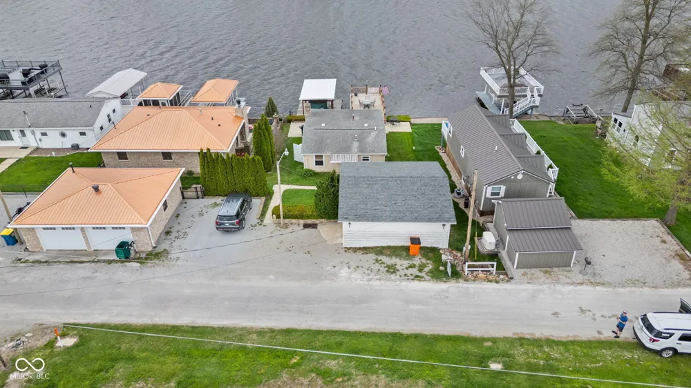 5347 E Blue Bell Court Monticello, IN 47960
