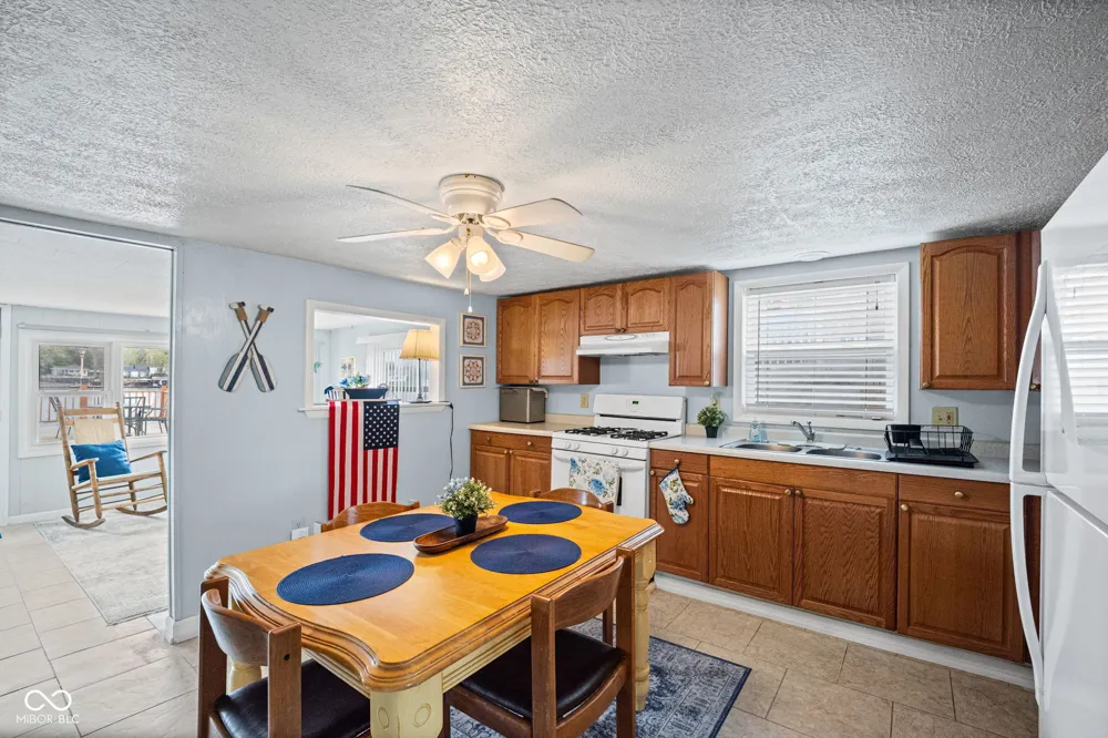 5347 E Blue Bell Court Monticello, IN 47960