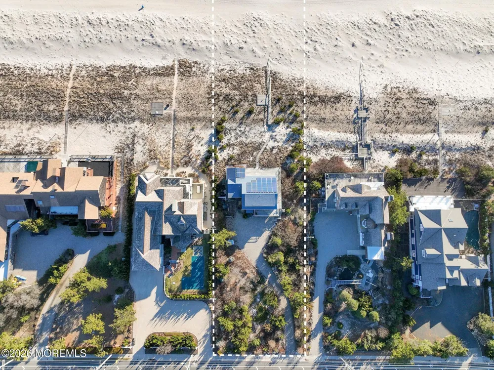 1521 Ocean Avenue Mantoloking, NJ 08738