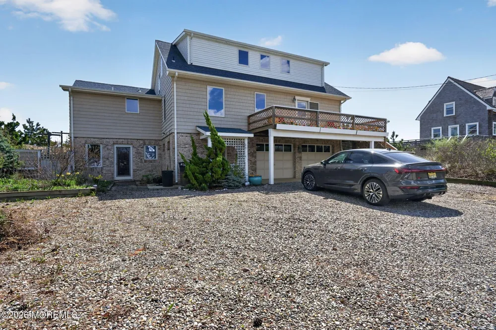1521 Ocean Avenue Mantoloking, NJ 08738