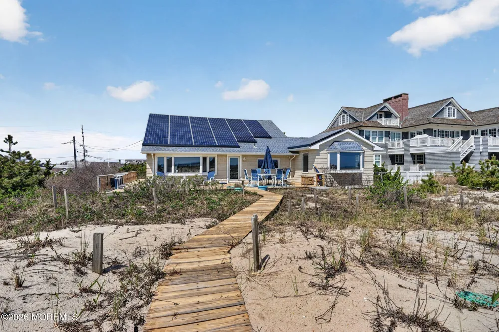 1521 Ocean Avenue Mantoloking, NJ 08738