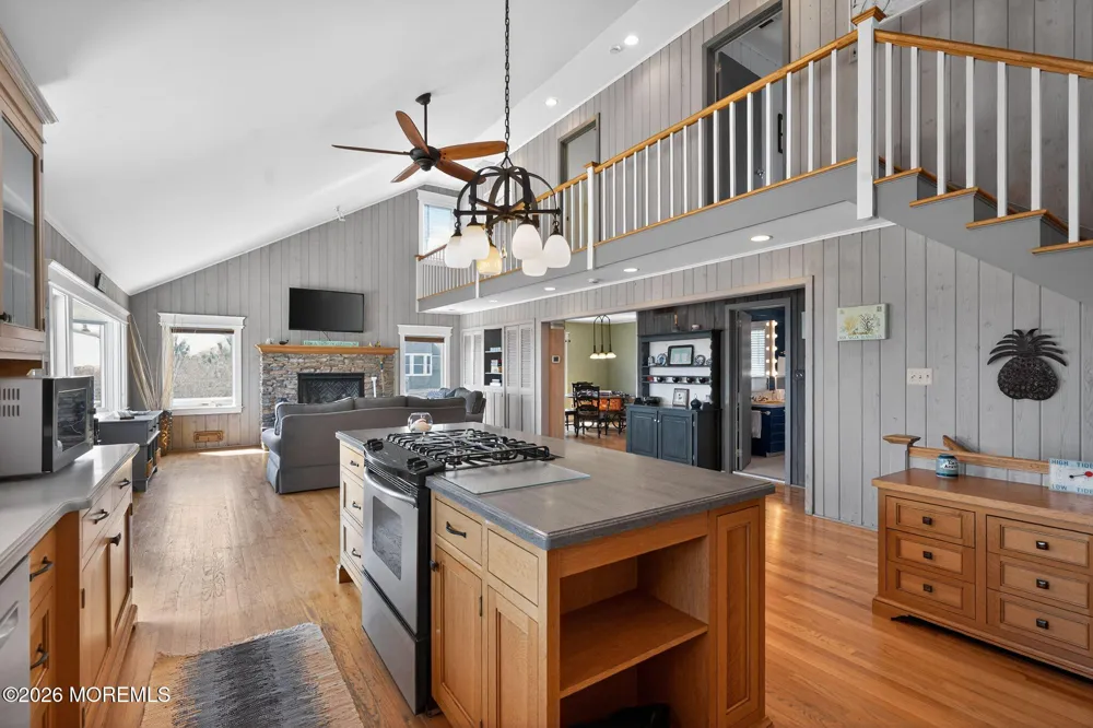 1521 Ocean Avenue Mantoloking, NJ 08738