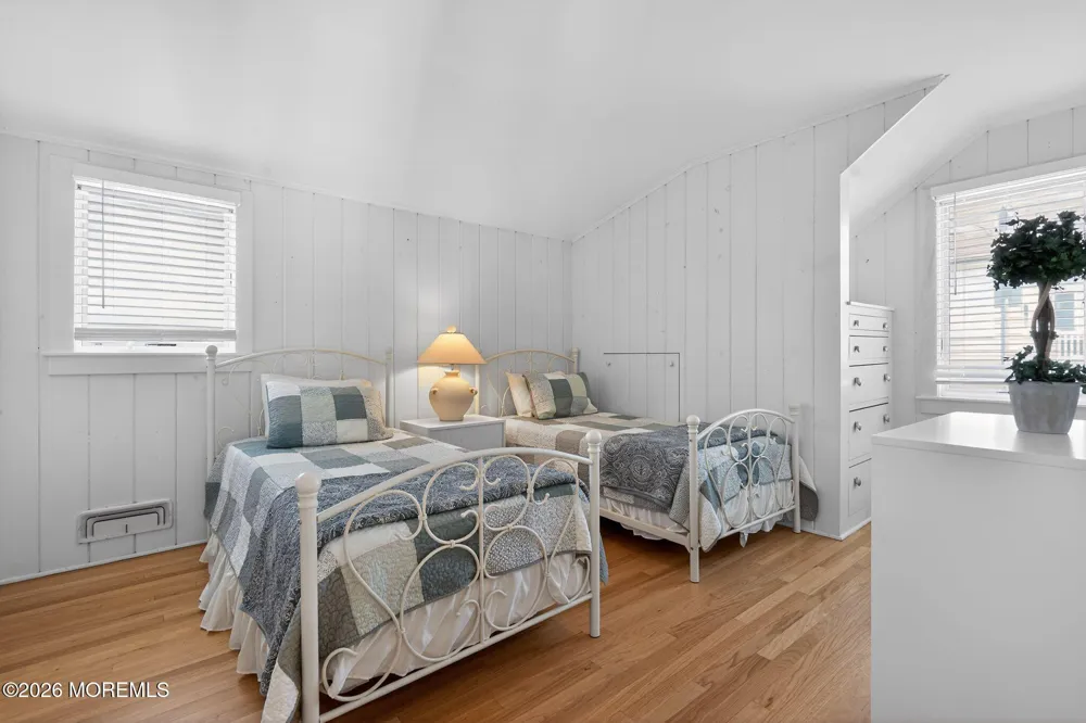 1521 Ocean Avenue Mantoloking, NJ 08738
