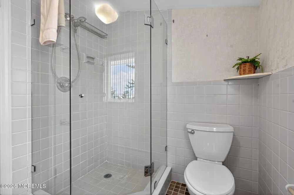 1521 Ocean Avenue Mantoloking, NJ 08738