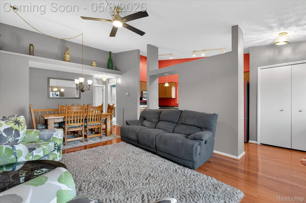 25381 Potomac Drive #6 South Lyon City, MI 48178