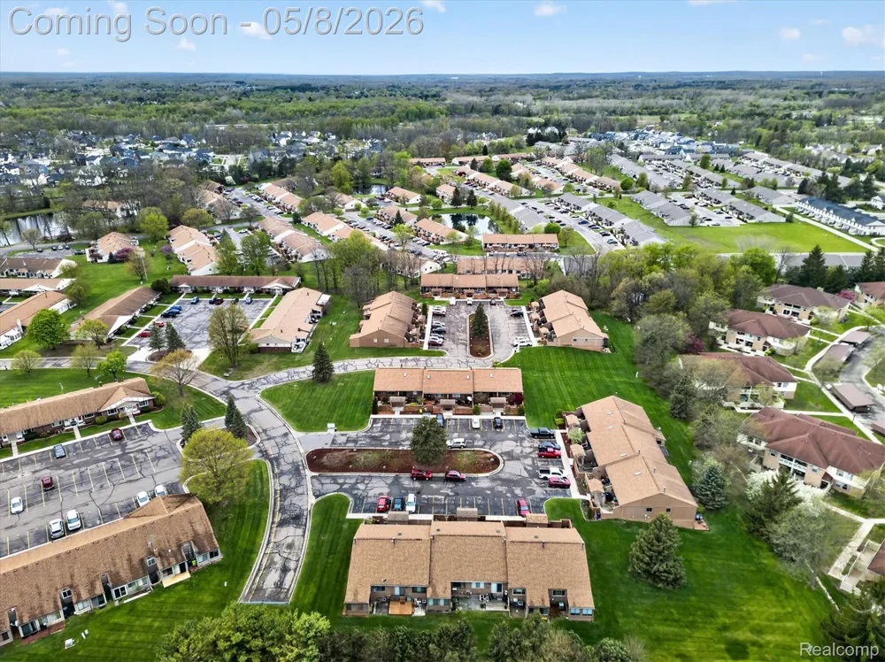 25381 Potomac Drive #6 South Lyon City, MI 48178