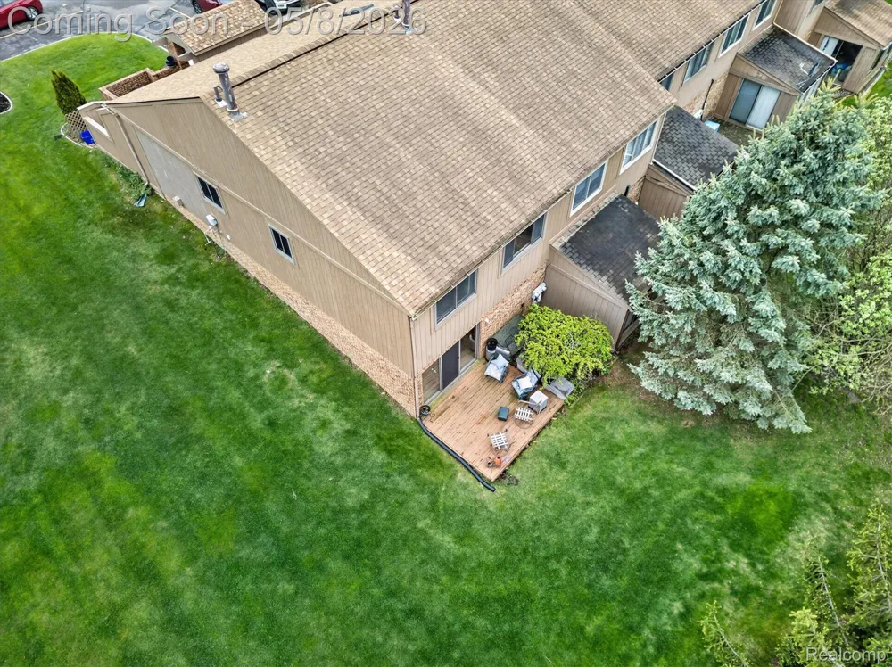 25381 Potomac Drive #6 South Lyon City, MI 48178