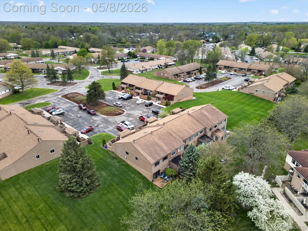 25381 Potomac Drive #6 South Lyon City, MI 48178
