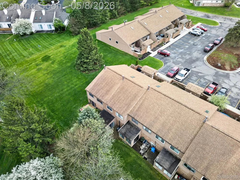 25381 Potomac Drive #6 South Lyon City, MI 48178