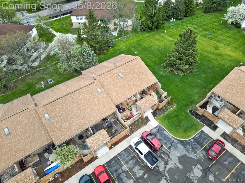 25381 Potomac Drive #6 South Lyon City, MI 48178