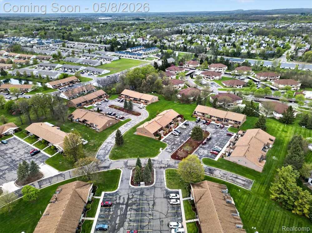 25381 Potomac Drive #6 South Lyon City, MI 48178