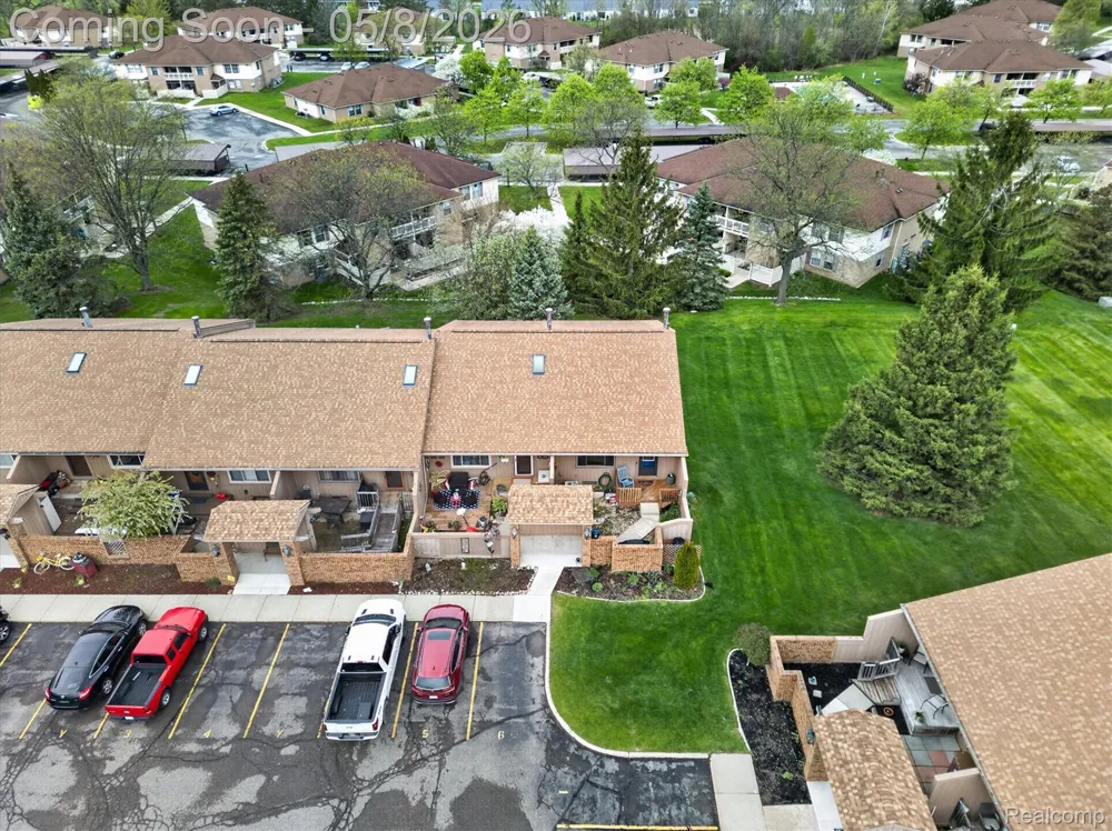 25381 Potomac Drive #6 South Lyon City, MI 48178