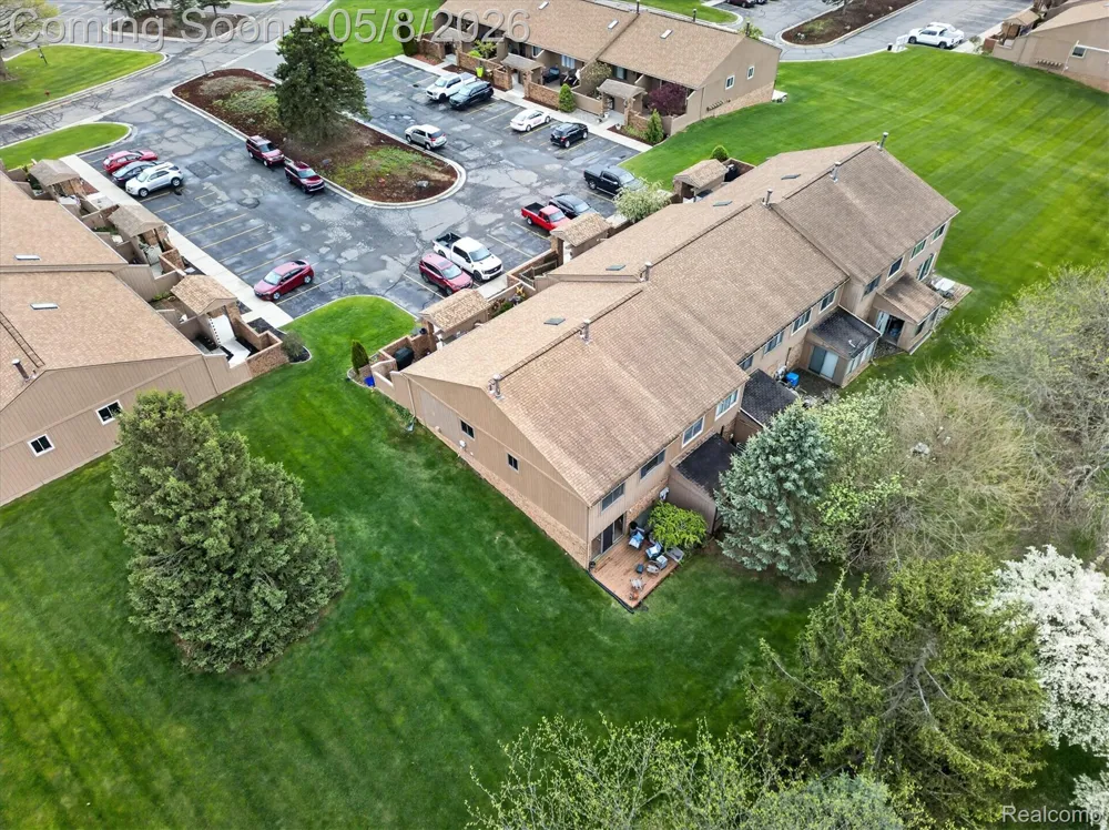 25381 Potomac Drive #6 South Lyon City, MI 48178