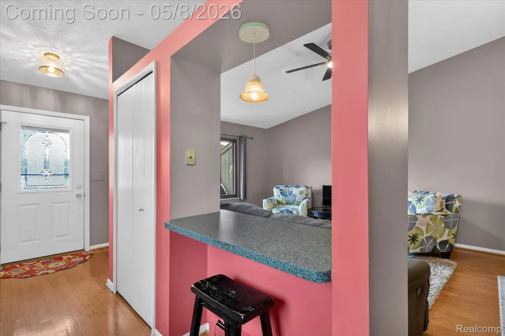25381 Potomac Drive #6 South Lyon City, MI 48178