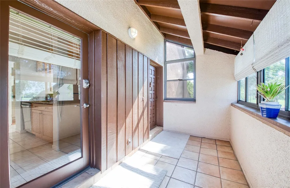 6305 PELICAN CREEK CROSSING #D St Petersburg, FL 33707