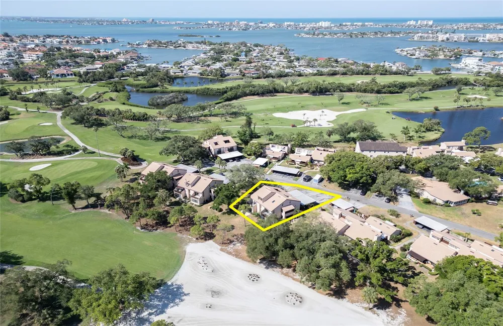 6305 PELICAN CREEK CROSSING #D St Petersburg, FL 33707