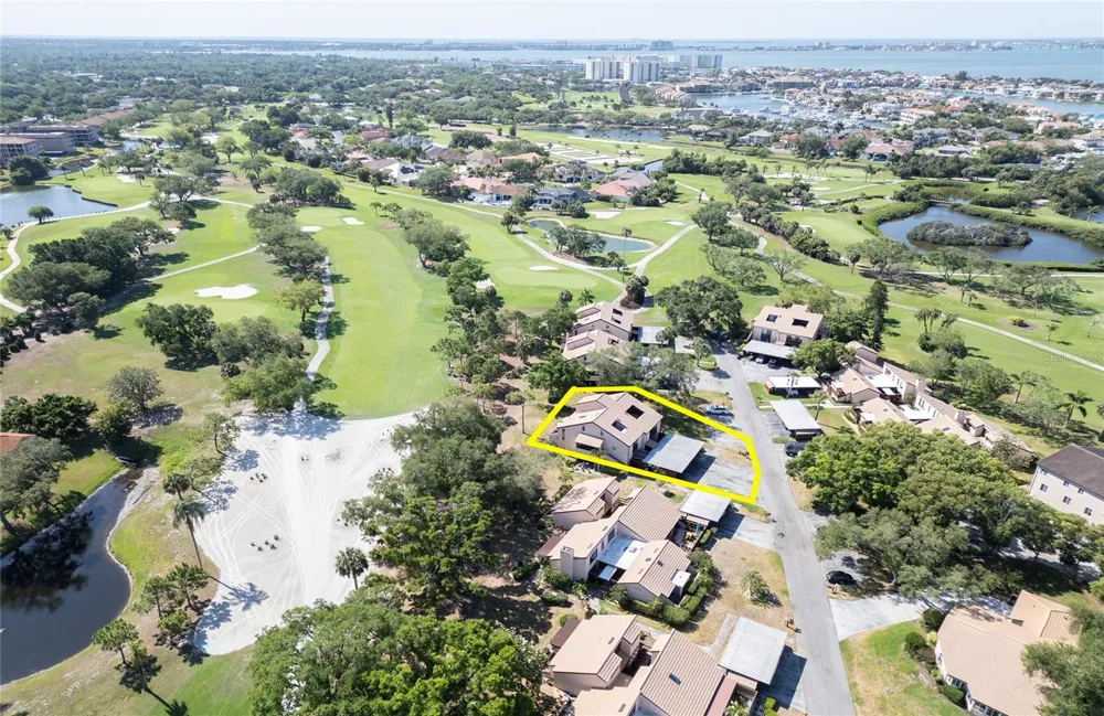 6305 PELICAN CREEK CROSSING #D St Petersburg, FL 33707