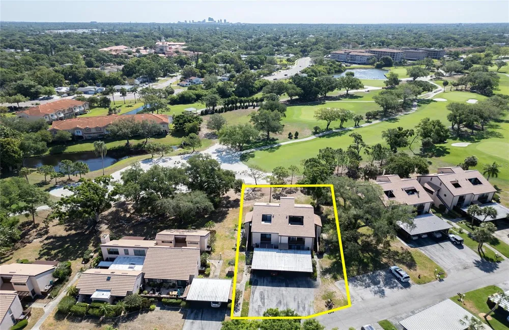 6305 PELICAN CREEK CROSSING #D St Petersburg, FL 33707