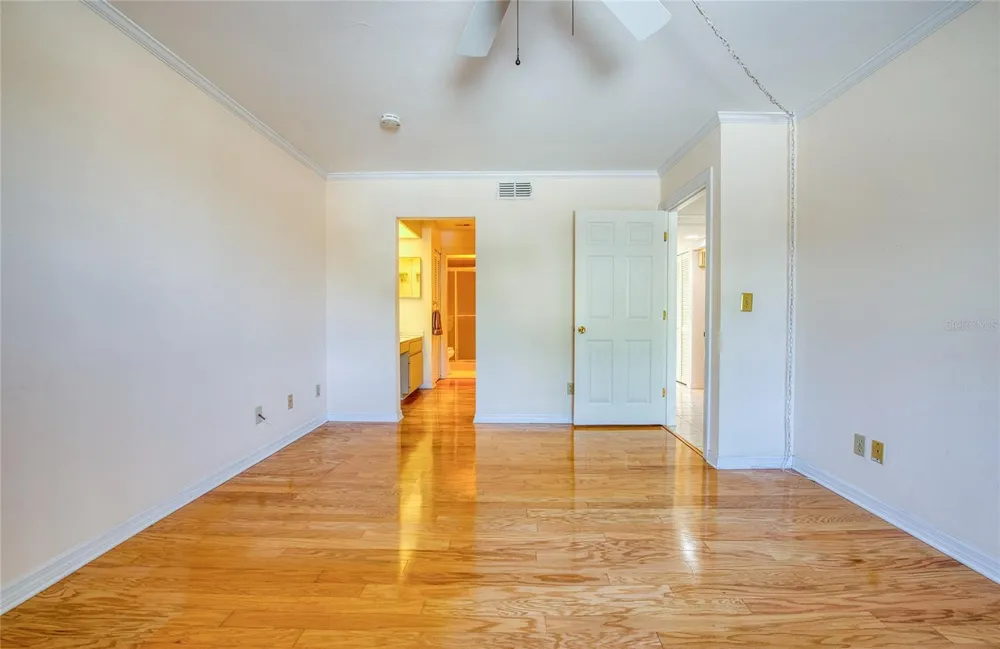 6305 PELICAN CREEK CROSSING #D St Petersburg, FL 33707