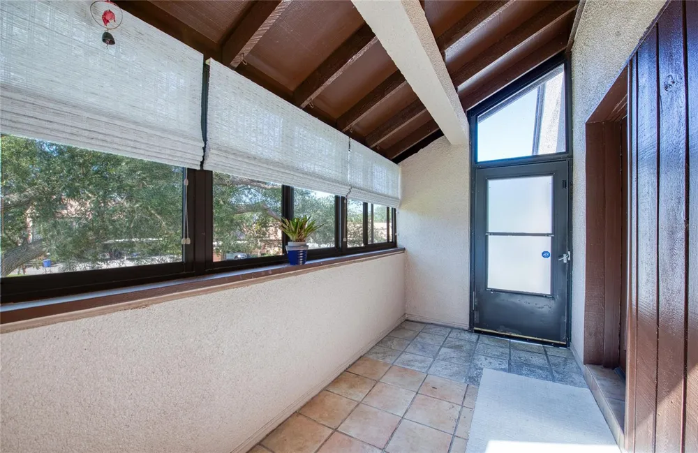6305 PELICAN CREEK CROSSING #D St Petersburg, FL 33707