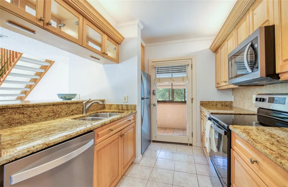 6305 PELICAN CREEK CROSSING #D St Petersburg, FL 33707