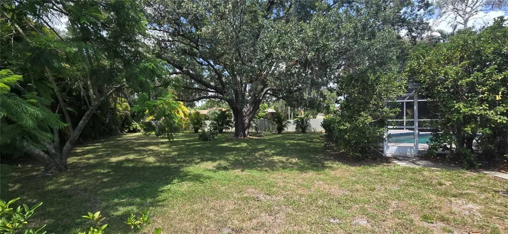 3757 COUNTRYSIDE ROAD Sarasota, FL 34233