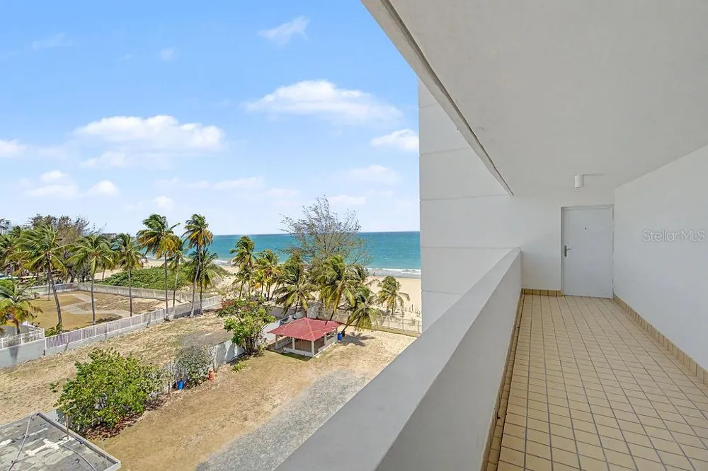 4939 ISLA VERDE AVE. #601 Carolina, PR 00979