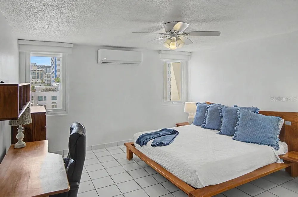 4939 ISLA VERDE AVE. #601 Carolina, PR 00979