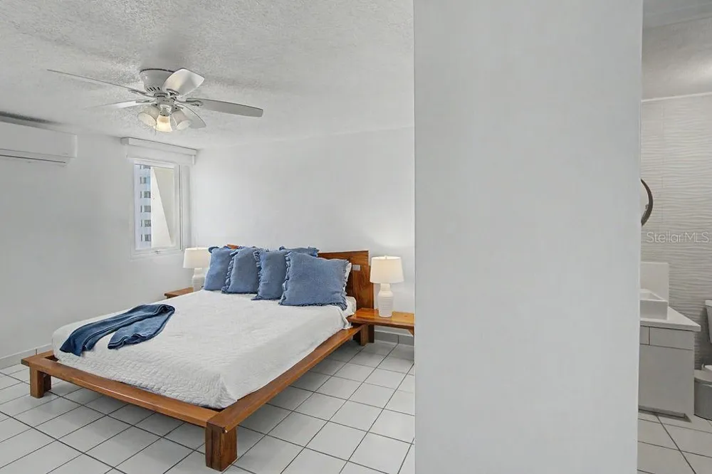 4939 ISLA VERDE AVE. #601 Carolina, PR 00979
