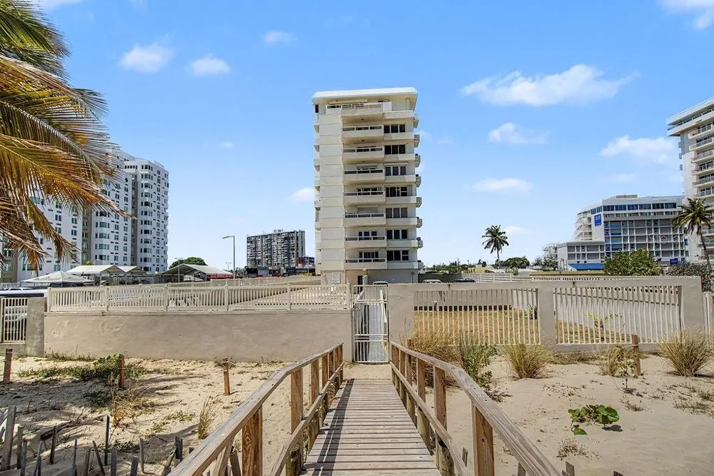 4939 ISLA VERDE AVE. #601 Carolina, PR 00979