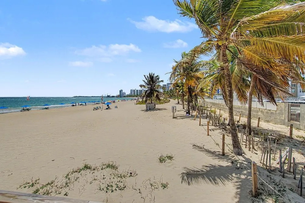 4939 ISLA VERDE AVE. #601 Carolina, PR 00979