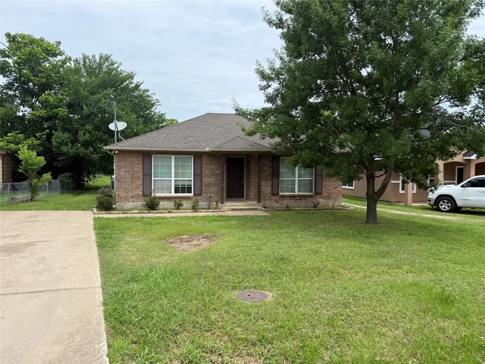 10937 Rockstone Drive Balch Springs, TX 75180