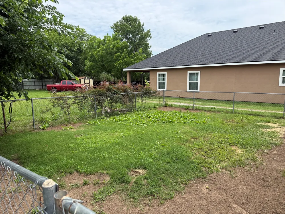 10937 Rockstone Drive Balch Springs, TX 75180