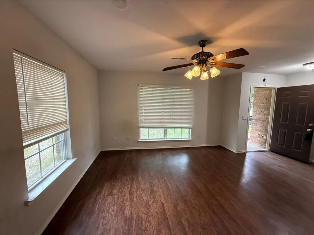 10937 Rockstone Drive Balch Springs, TX 75180