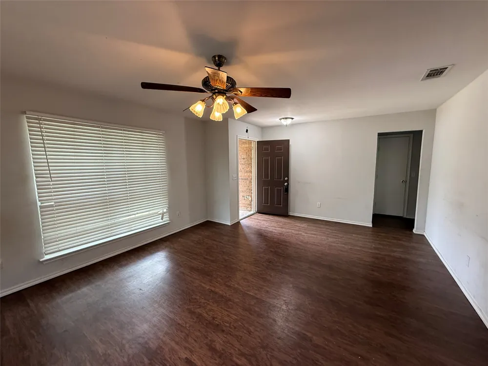 10937 Rockstone Drive Balch Springs, TX 75180