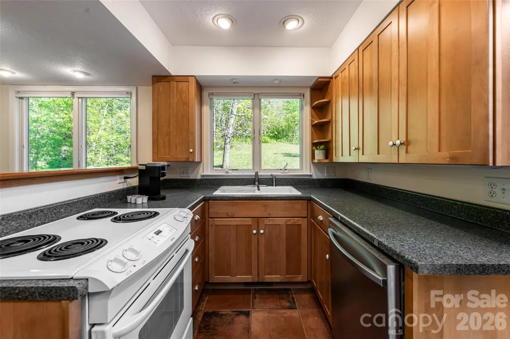 10 and 12 Dogwood Hills Lane Weaverville, NC 28787