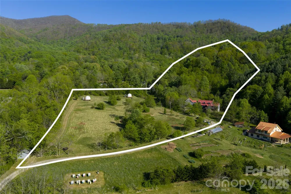 10 and 12 Dogwood Hills Lane Weaverville, NC 28787