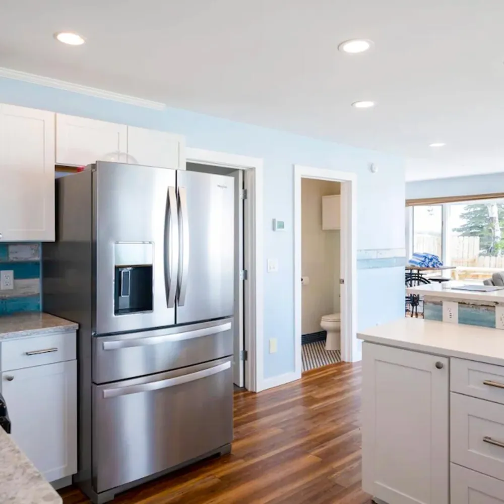 2767 Lakeshore Drive Mears, MI 49436